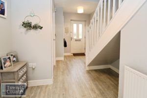 LAMBOURNE- click for photo gallery